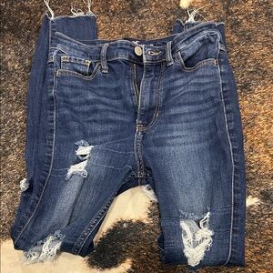 Hollister Skinny ripped jeans